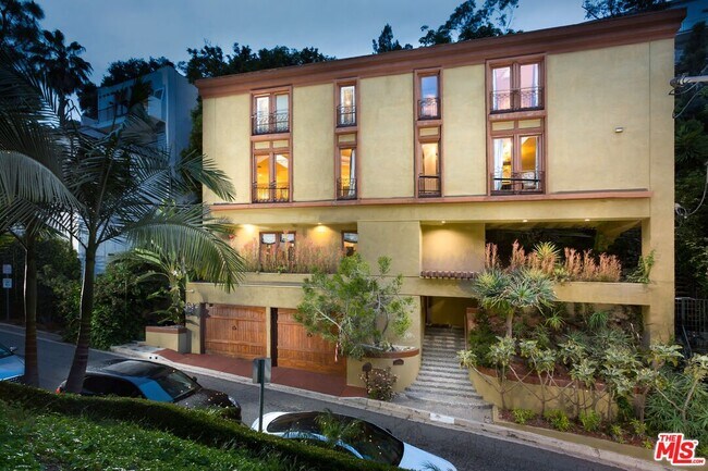 Foto del edificio - 10023 Westwanda Dr