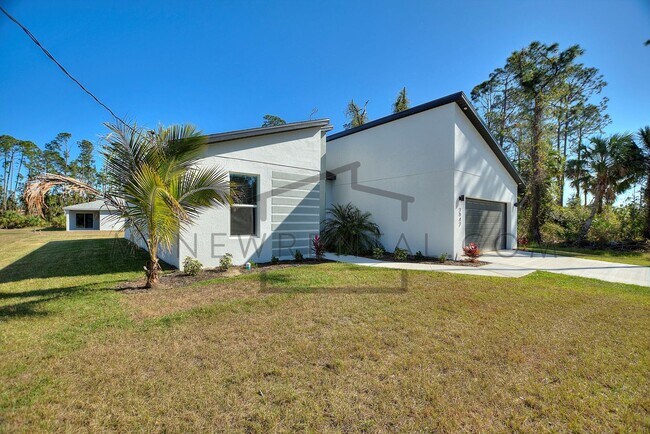 Building Photo - Deposit-Free! Modern, energy efficient hom...
