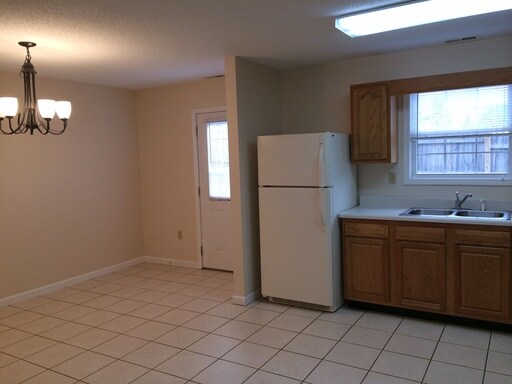 Foto del edificio - 179 Hidden Meadows Ln