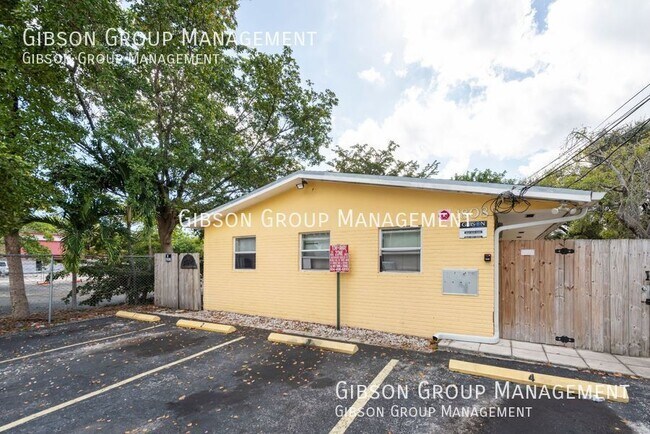 Foto del edificio - 1808 SW 11th Ct