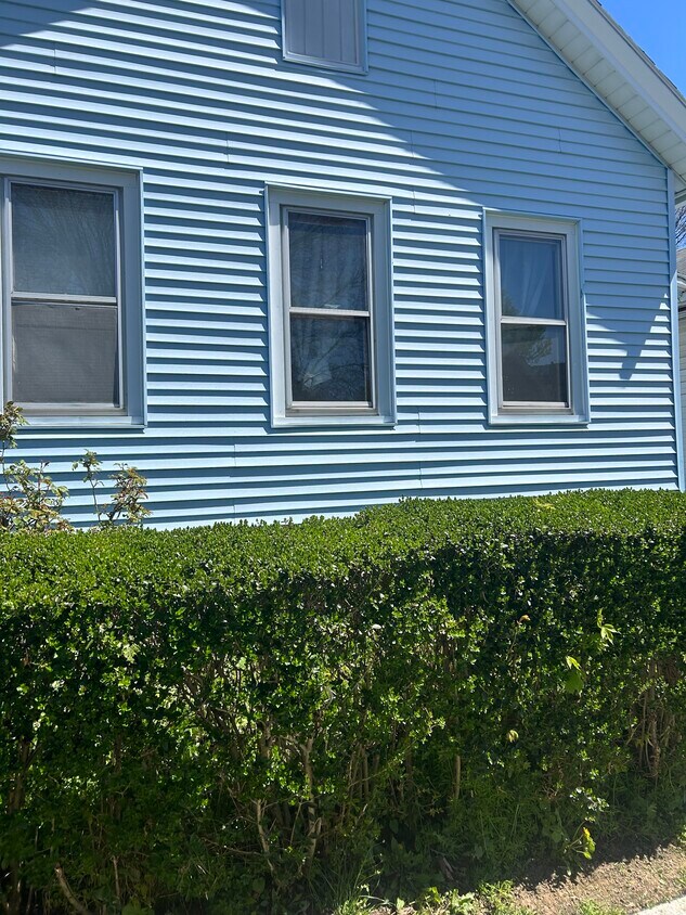 34 Fien St, Rochester, NY 14605 House Rental in Rochester, NY