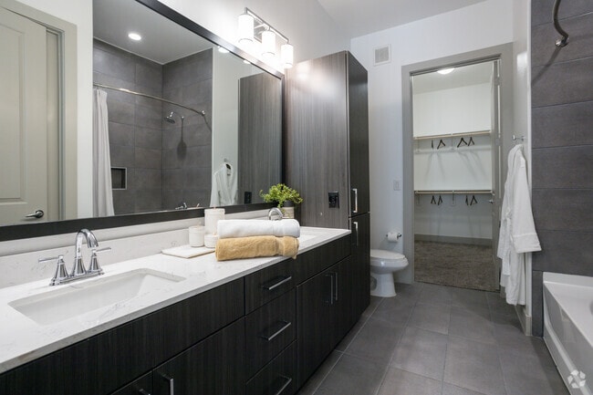 A6 - Bathroom - Bellrock Summer Street