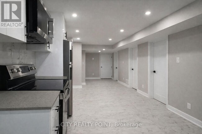 Building Photo - 131 Camelia Ave