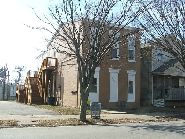 Primary Photo - 636 E Breckinridge St