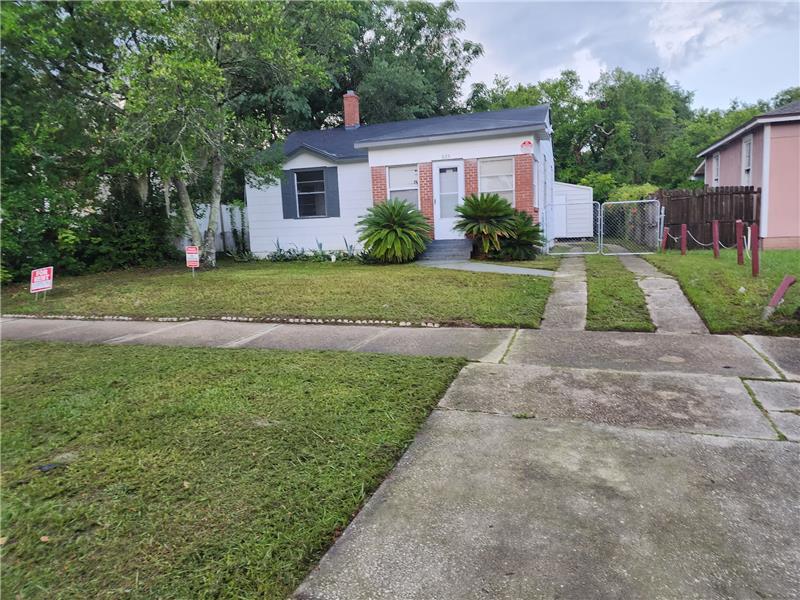 Building Photo - 665 Chestnut Dr