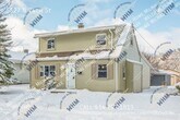 Primary Photo - Ideal 4+ bedroom, one-bathroom unit with l...