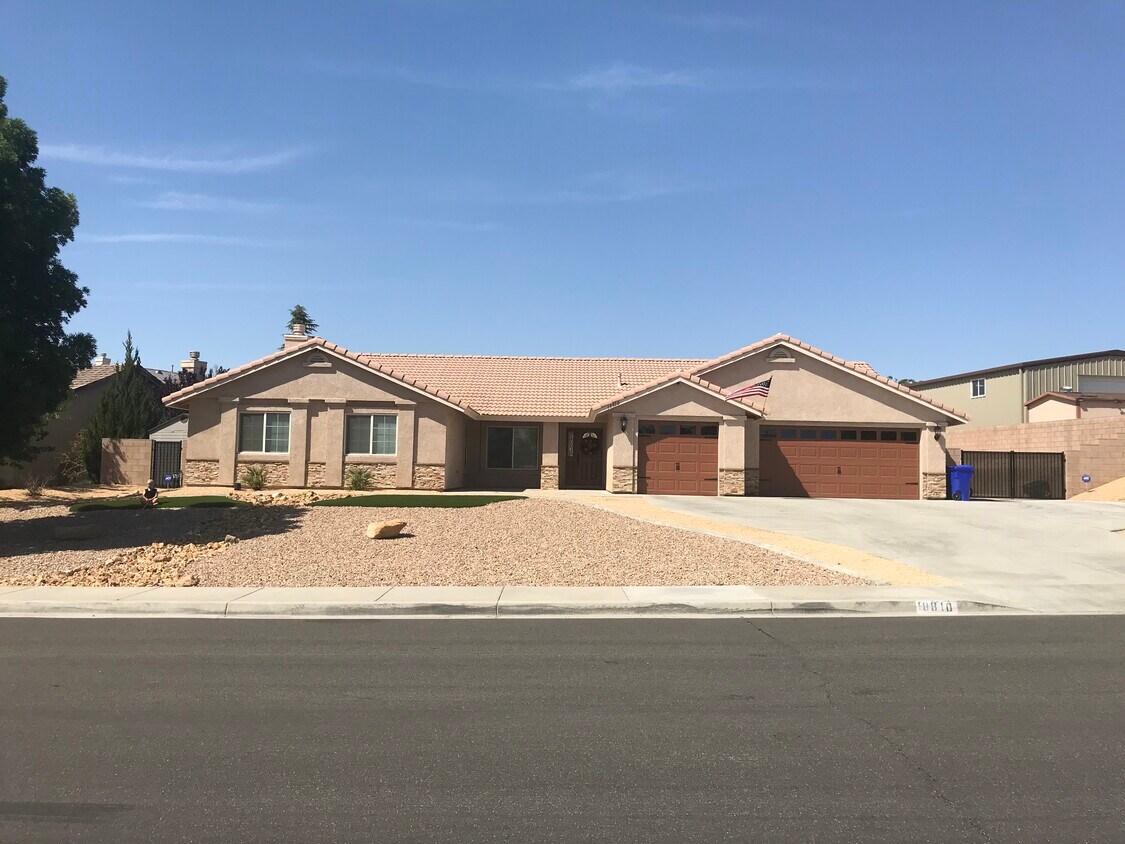 Primary Photo - 18810 Sahale Ln