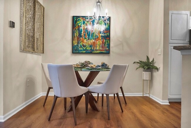 Dining area - 60 Fenwick Hall Aly