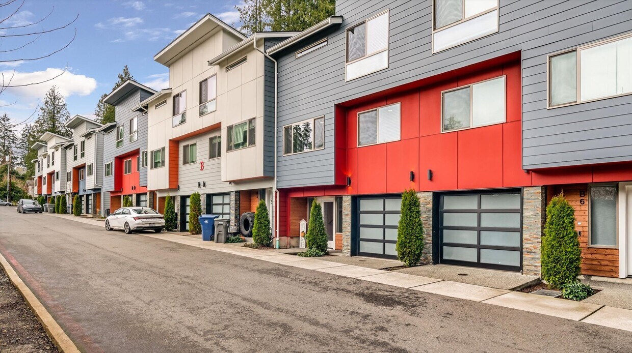 Primary Photo - Luxury 7th Ave Townhome For Lease