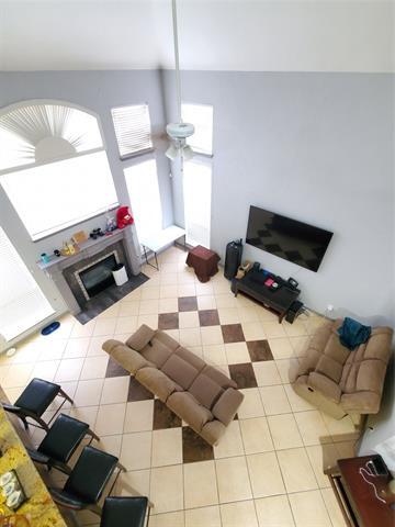 Foto del edificio - 1521 Parkwood Dr
