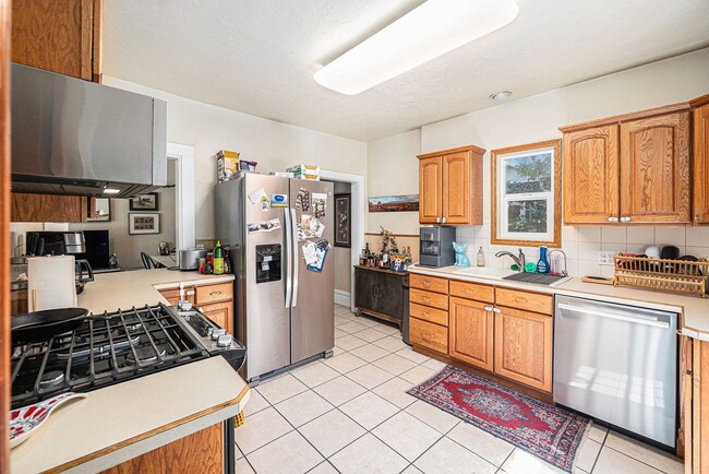 Building Photo - Platte Park Bungalow