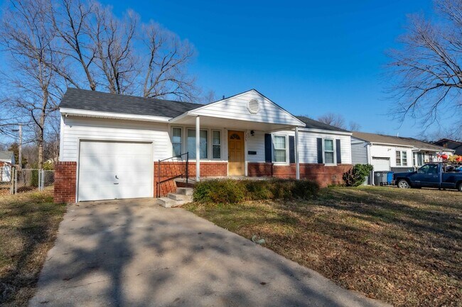 Building Photo - Vouchers Accepted! Newly remodeled!