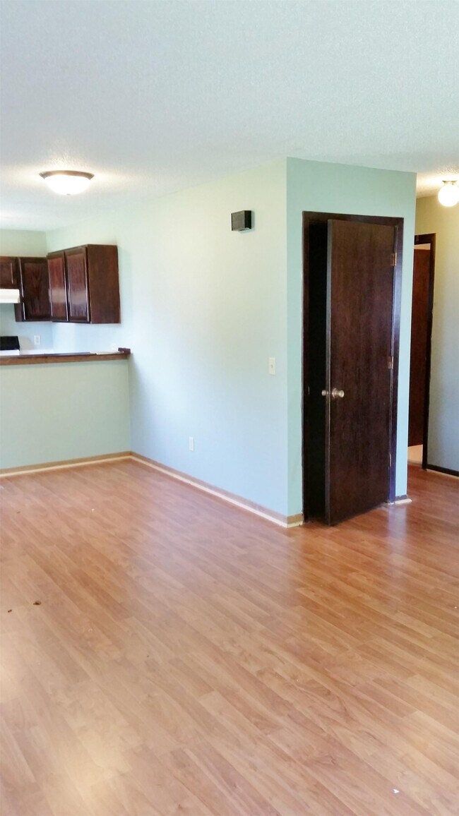 Foto del edificio - 6416 83rd Ct N