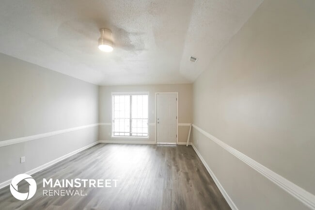 Building Photo - 6525 Bald Cypress Cove