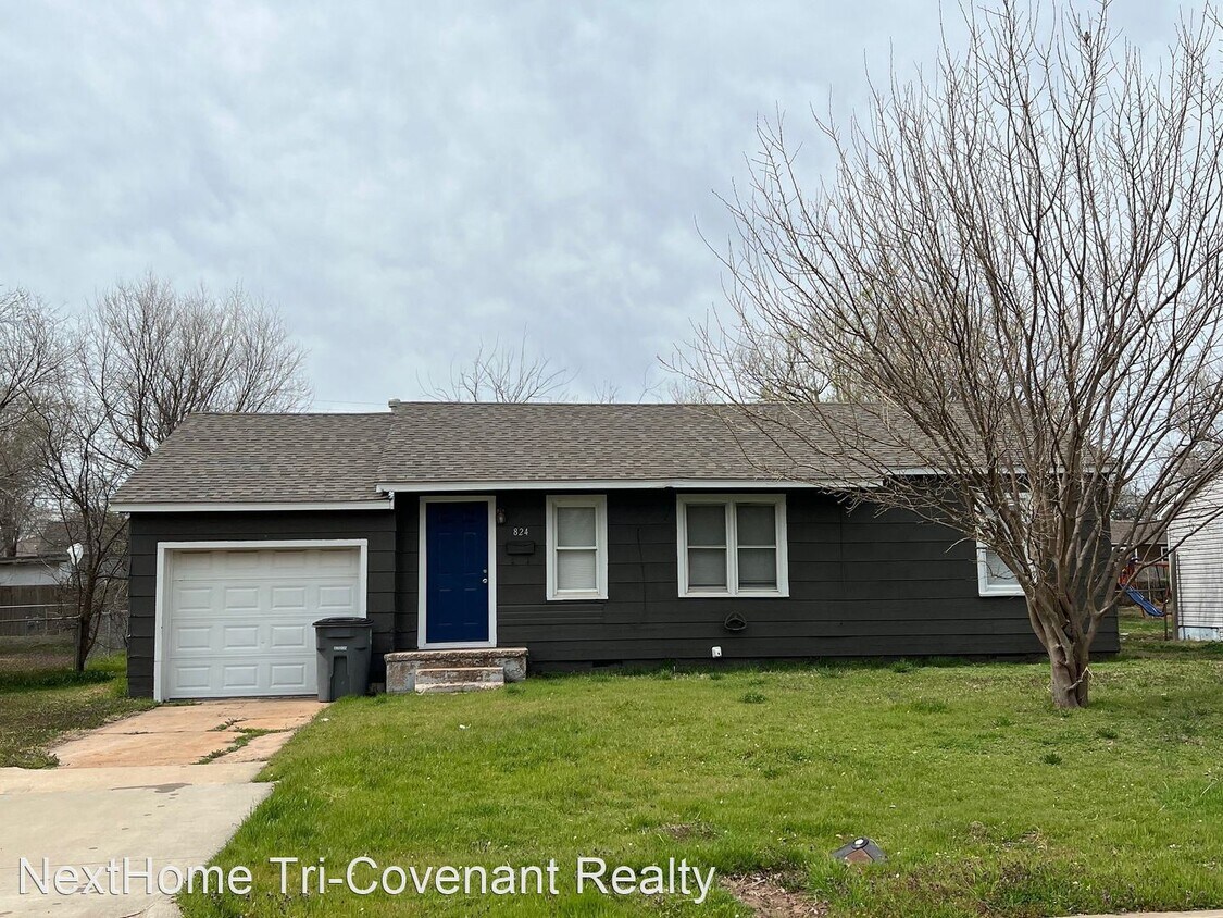 Foto principal - 3 br, 1 bath House - 824 NW 34th