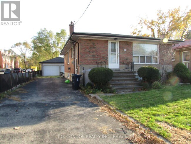 Building Photo - 21 Black Creek Blvd