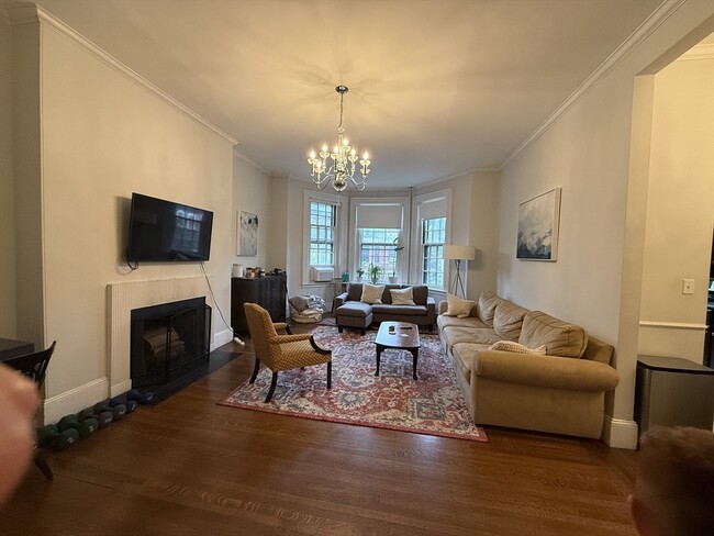 Building Photo - 236 Marlborough St