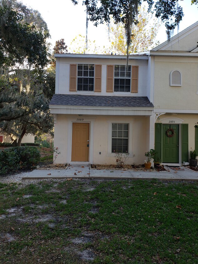 2889 Woodlands Park Ct, Lake Mary, FL 32746 Townhome Rentals in Lake
