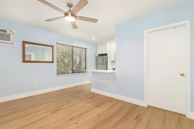 Building Photo - 308 Croton Way