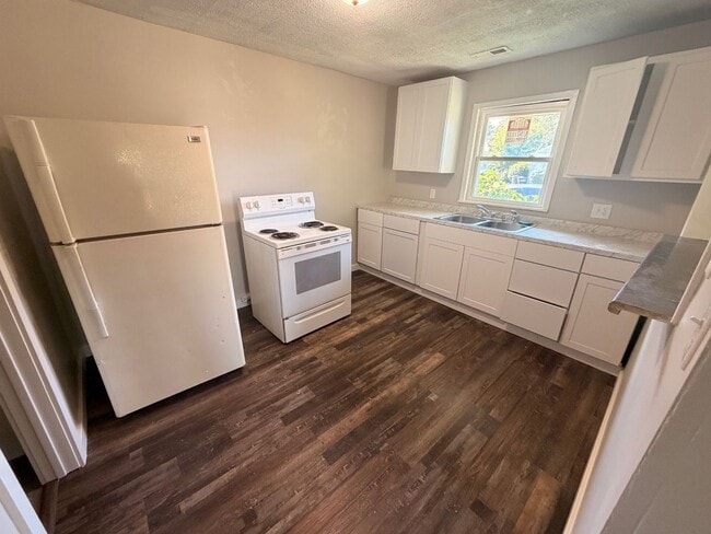 Photo - 2369 N Goodlet Ave House