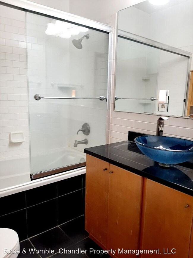 Building Photo - 3 br, 2 bath House - 520 W. Olney Road #3