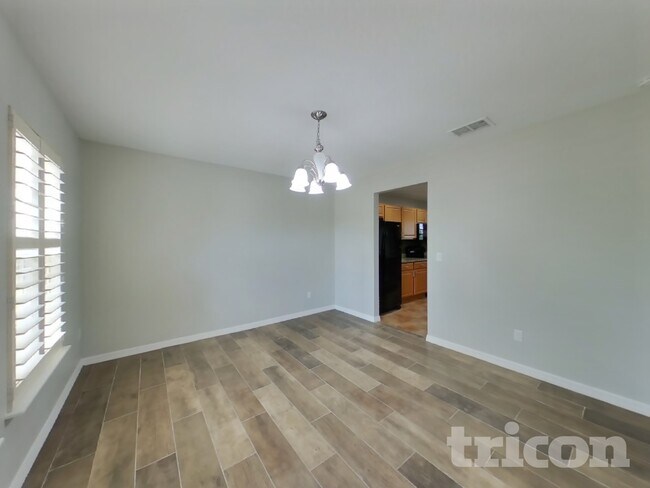 Building Photo - 15811 Surfbird Ct