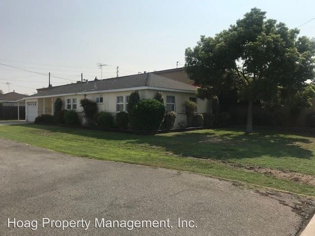 Primary Photo - 9523-9523 Cedartree Rd