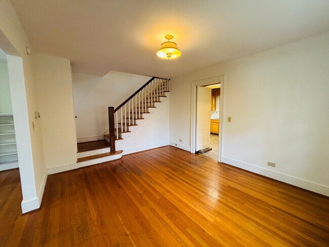 Foto del edificio - 606 Preston Ave