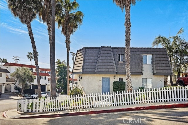 Foto del edificio - 803 Calle Puente