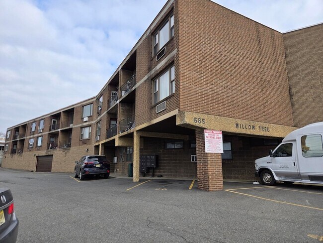 Foto del edificio - 685 Prospect Ave