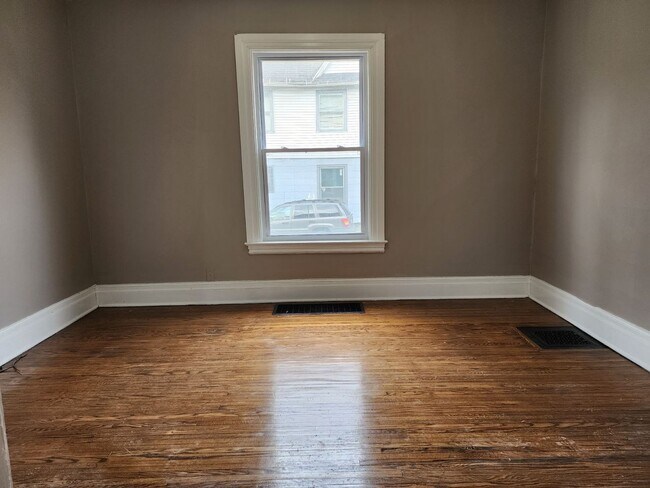 Foto del edificio - 4 Bedroom Single Family Home!