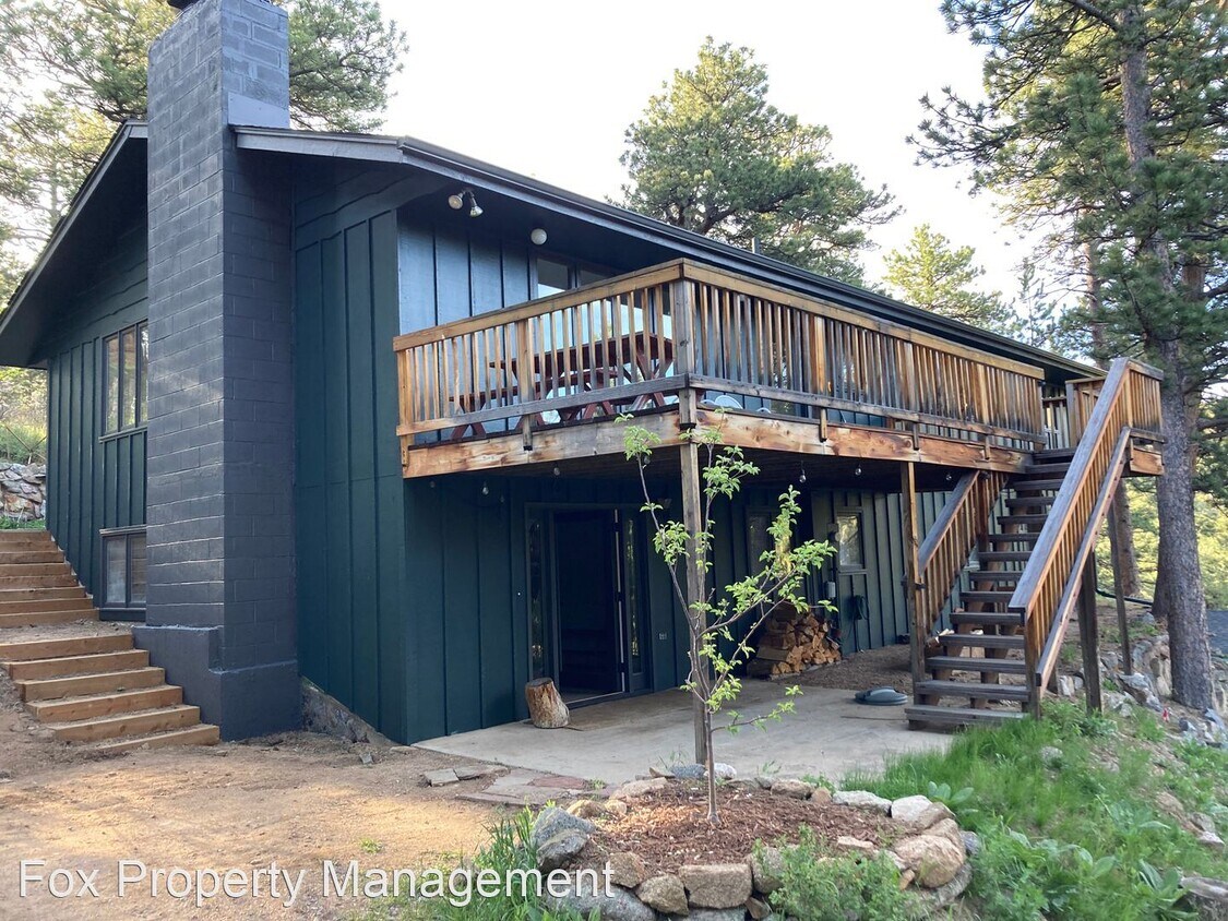 Foto principal - 6 br, 2 bath House - 104 Sugar Court