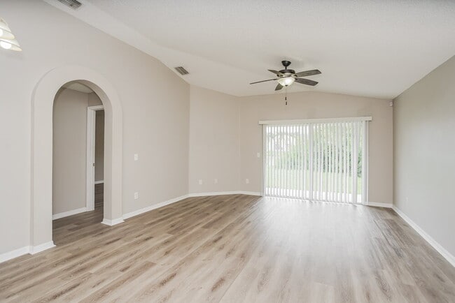 Building Photo - 12914 Fieldmoor Ct