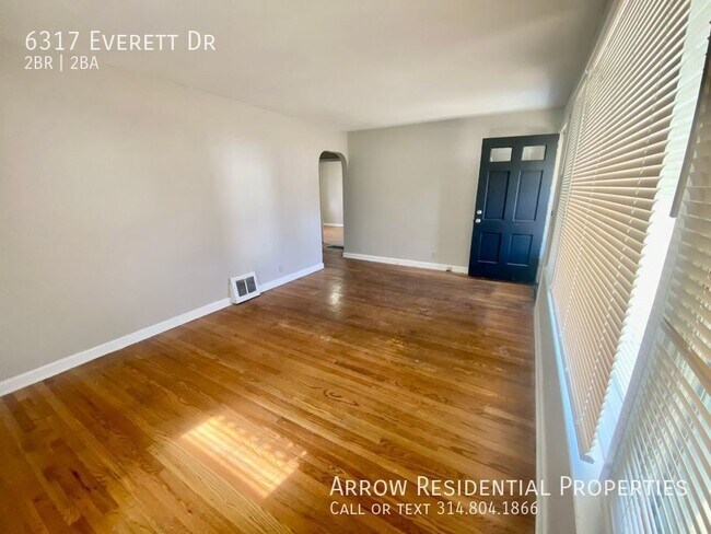 Foto del edificio - 6317 Everett Dr. | $900 | 2  Bedroom , 1.5...