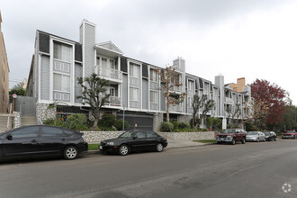 Building Photo - Reeves Street Apartments