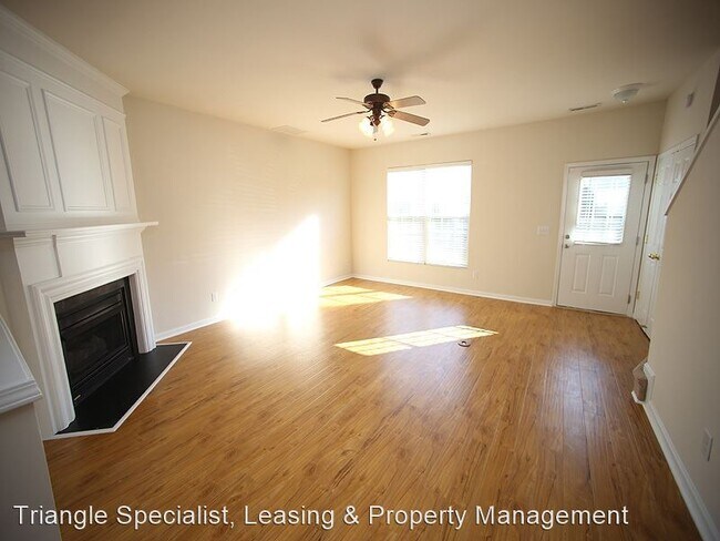Building Photo - 3 br, 2.5 bath House - 5014 Echo Ridge Road