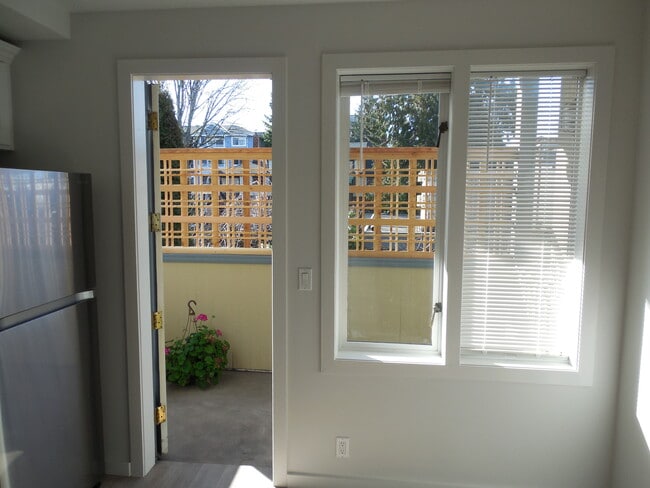 Deck area - 1415 2nd Ave N