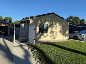 Building Photo - 12122 Bluefield Ave