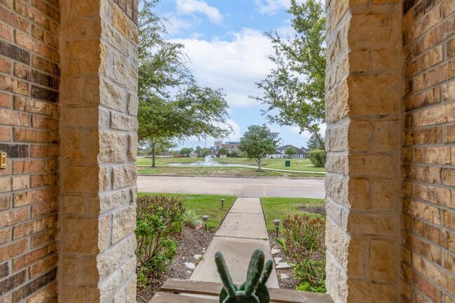 Building Photo - 9142 Sunlight Oak Ln