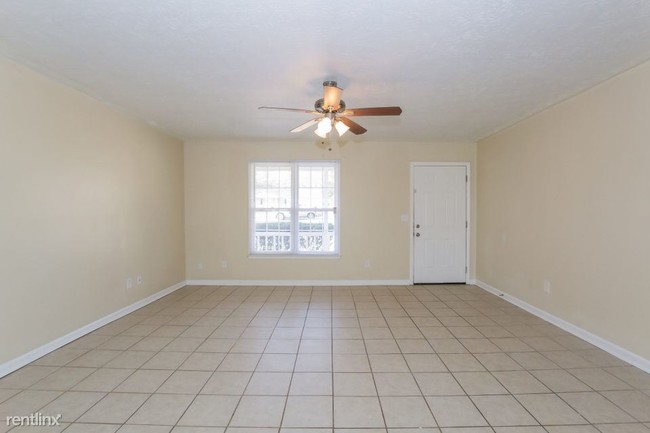 Building Photo - 3187 Lancer Dr