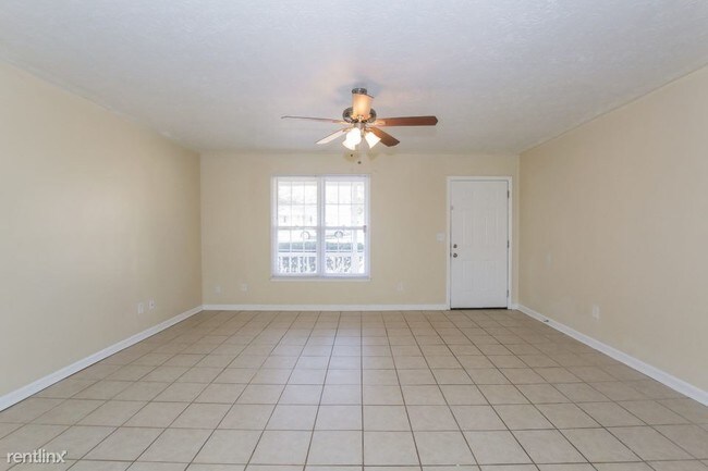 Foto del edificio - 3187 Lancer Dr