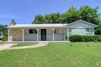 Building Photo - 129 Shoreline Dr