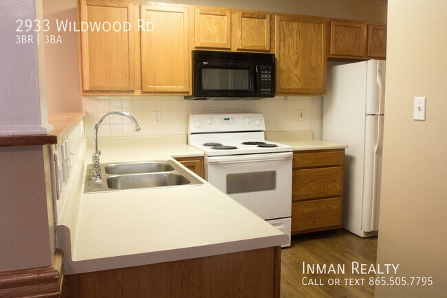 Foto del edificio - 2933 Wildwood Rd
