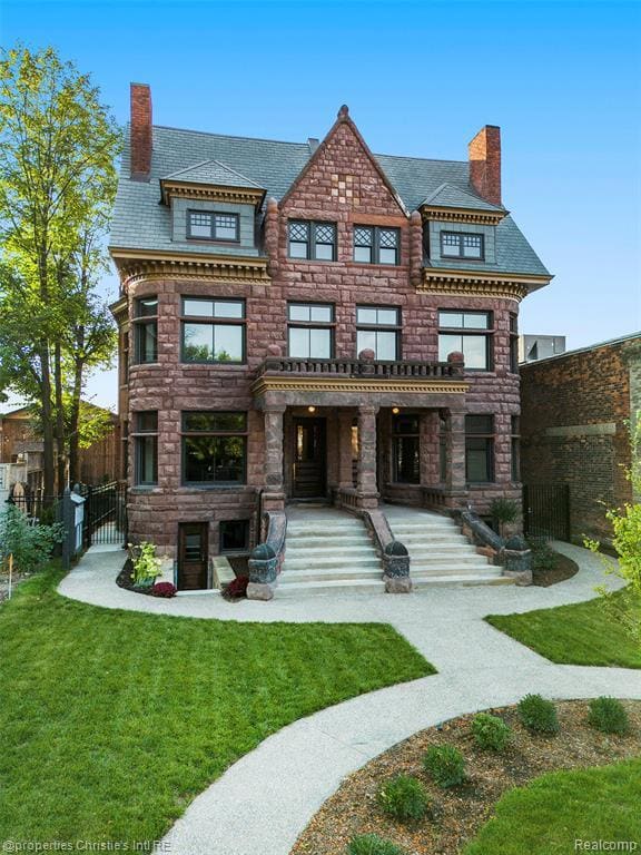 Primary Photo - 701 W Canfield St