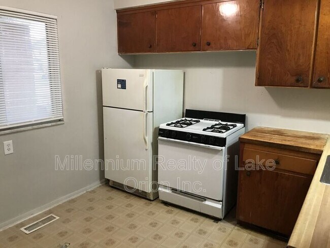 Building Photo - 105 Walnut St