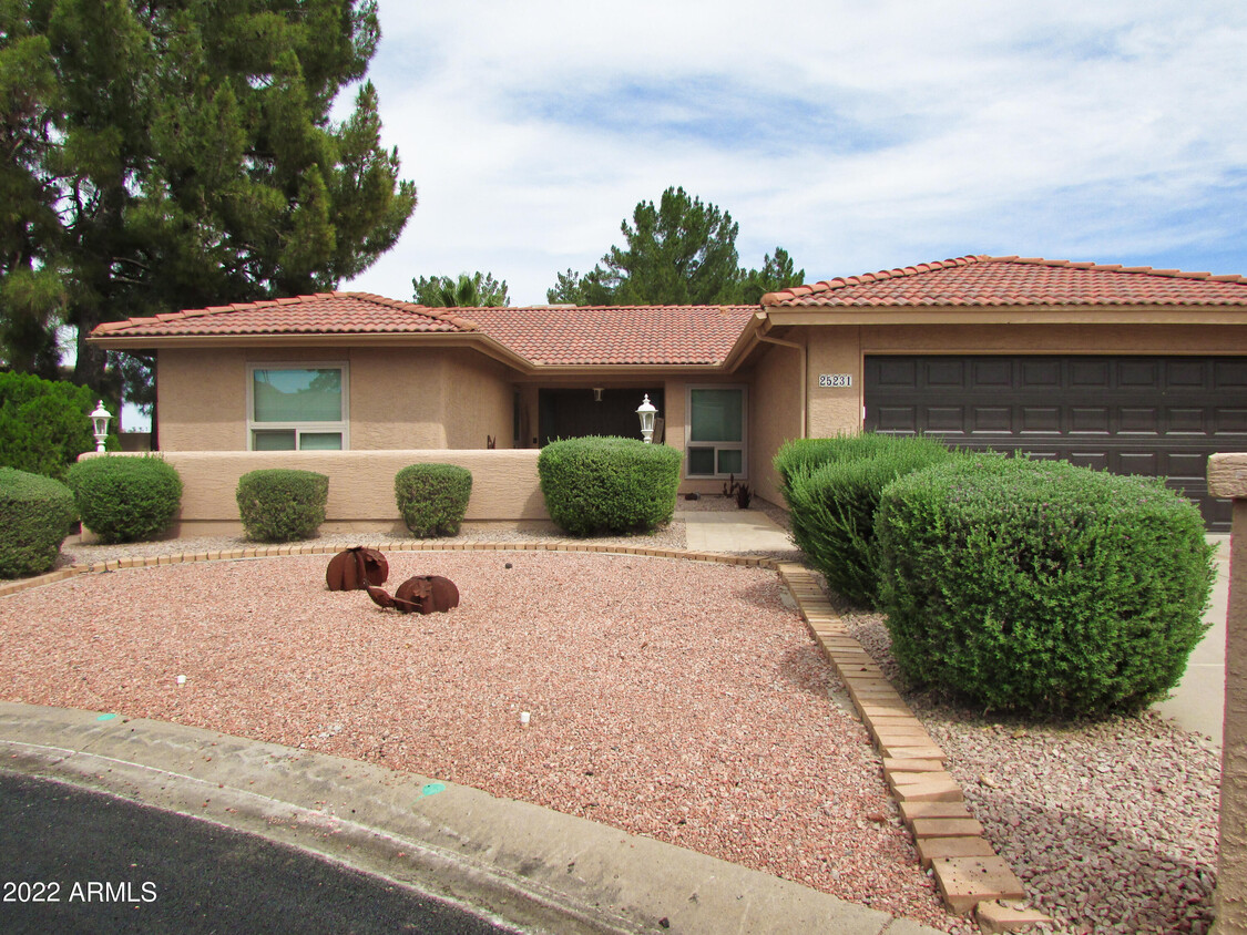 Primary Photo - 25231 Papago Pl