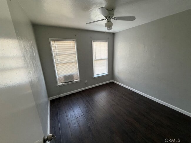 Building Photo - 8529 Oleander Ave