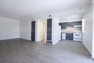 Building Photo - 2922 N 54th St