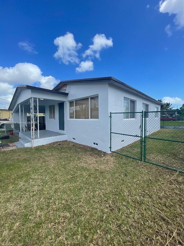 547 SW 4th Ave, Homestead, FL 33030 House Rental in Homestead, FL