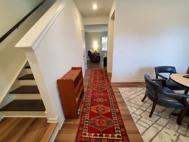 Photo - 2921 Salinger Wy House